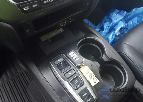 2022 Honda Pilot 2Wd Special Edition z USA, uszkodzony, nr VIN 5FNYF5H28NB030036